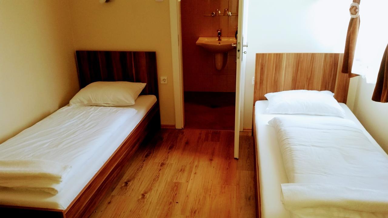 Hotel Sormester Szarvas Exterior foto